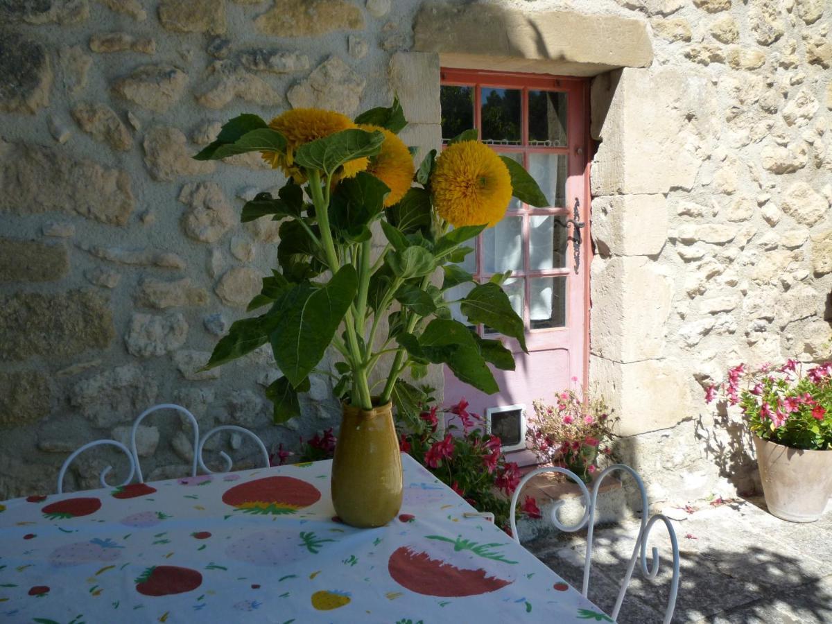 Le Paradis Vaugines Екстериор снимка